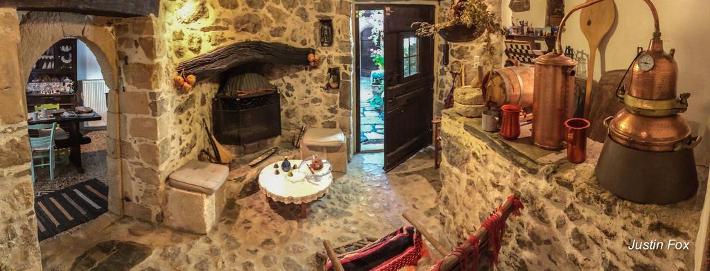 Meronas Eco House Extérieur photo